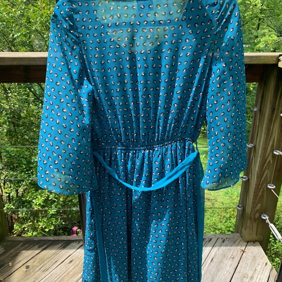 Blue Patterned Flowy Dress - Picture 2 of 3